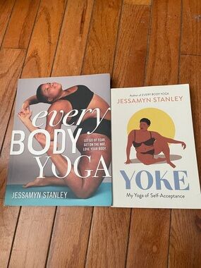 Jessamyn Stanley Every Body Yoga — Paperback Book in Beige/Tan Cover
